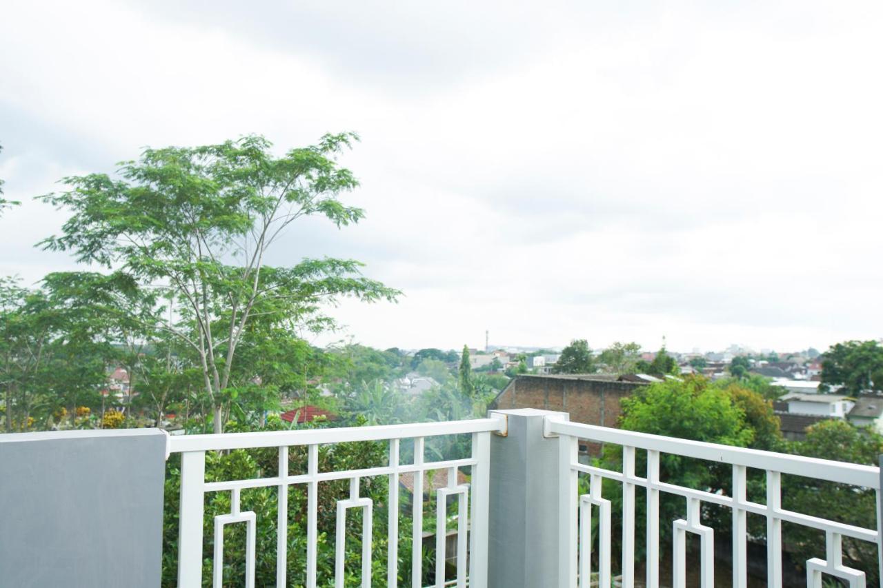 Kost Eksklusif Teduh Vandrerhjem Yogyakarta Eksteriør bilde