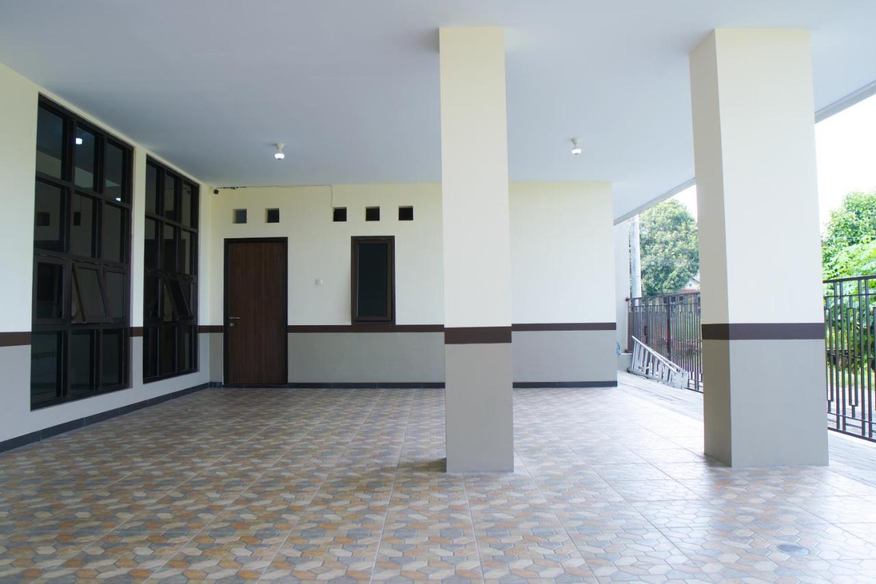 Kost Eksklusif Teduh Vandrerhjem Yogyakarta Eksteriør bilde